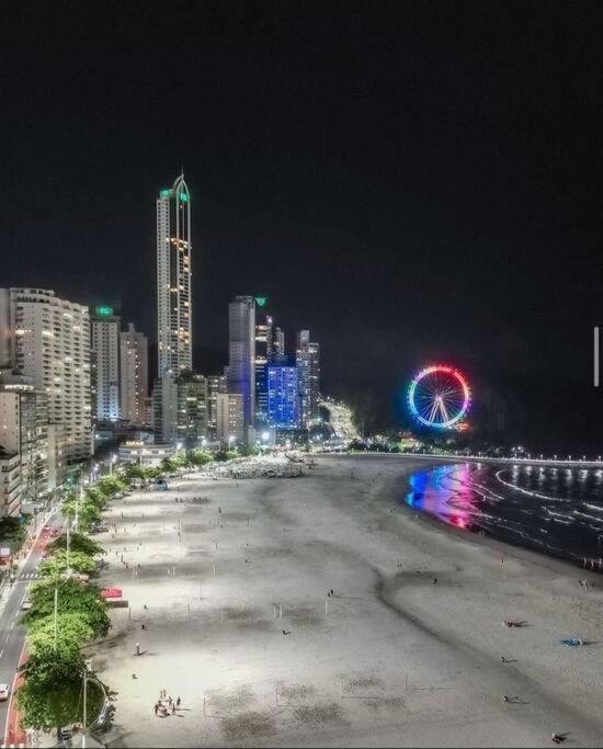 Apto A 100M Da Praia Central Balneario Camboriu Dış mekan fotoğraf